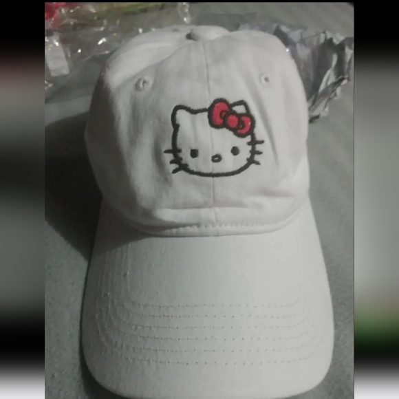New Hello Kitty cat baseball cap hat - Picture 3 of 3